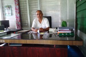 सामुदायिक वनबाट १६ हजार क्यूफिट काठ निकालियो