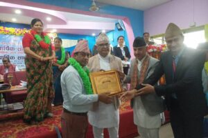 गोर्खाली पाउरोटी उद्योका संचालक सम्मानित