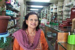 पहिला धेरैजना अगाडी र पछाडी झुम्मिन्थे, अहिले छैन